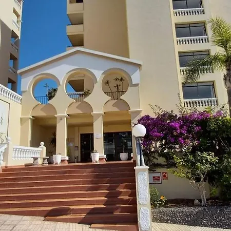 Studio In Cristianos Heated Large Pool *